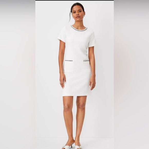 Ann Taylor Dresses & Skirts - Ann Taylor boucle shift dress white size 14 nwt